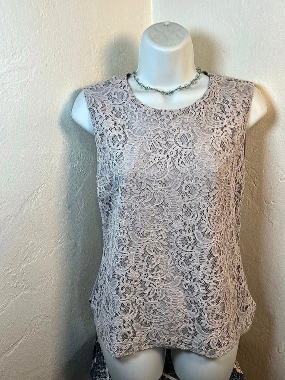 Laundry by Shelli Segal Floral Lace Tank Top in White Size 2 Like New